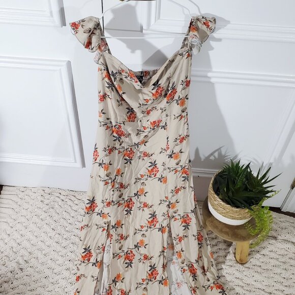 Bohemian Off Shoulder Floral Maxi Dress - Picture 2 of 8